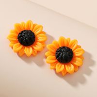 Fashion Summer Fresh Cute Sunflower Shaped Resin Ear Studs main image 3