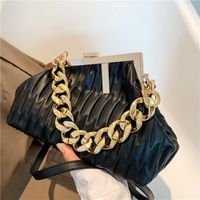 2022 New Thick Chain Portable Pleated Crossbody Shoulder Small Square Bag main image 1