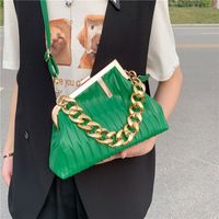 2022 New Thick Chain Portable Pleated Crossbody Shoulder Small Square Bag main image 2