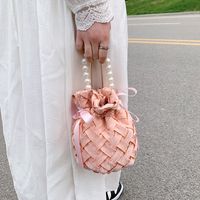 Fashion Pearl Pleated One-shoulder Chain Crossbody Woven Bucket Bag main image 2