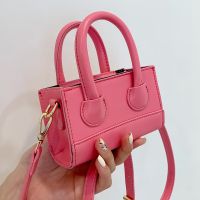2022 New Summer Solid Color Messenger Portable Small Square Bag main image 5