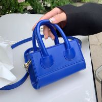 2022 New Summer Solid Color Messenger Portable Small Square Bag main image 2