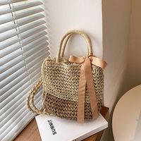 Casual Style Large Capacity  Woven Straw Portable Shoulder Bag main image 3