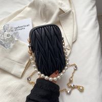 2022 Summer New Fashion Pearl Chain Embroidered Crossbody Shoulder Mobile Phone Bag main image 1