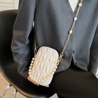 2022 Summer New Fashion Pearl Chain Embroidered Crossbody Shoulder Mobile Phone Bag sku image 3
