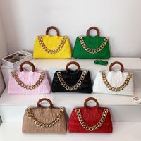 2022 New Fashion Chain Portable Round Handle Pleated Shoulder Handbag main image 5