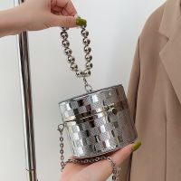 2022 New Women's Fashion Shoulder Chain Mini Acrylic Box Bag main image 3
