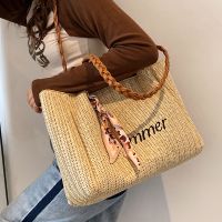 2022 New Summer Large Capacity Embroidery Thread Shoulder Straw Tote Bag main image 4