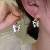 New Fashion Golden Pendant Butterfly Shape Pearl Copper Stud Earrings main image 5