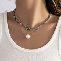 Fashion Imitation Pearl Gemstone Chain Simple Green Alloy Necklace main image 3