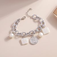 2022 Summer New Fashion Pearl Wafer Chain Bracelet sku image 1