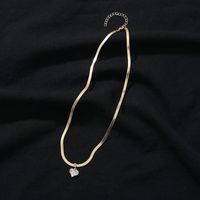 Simple Fashion Zircon Heart-shaped Pendant Pearl Snake Bones Alloy Necklace main image 5