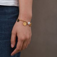 Retro Style Stainless Steel 18k Gold Plated Elizabeth Coin Pendant Pearl Ball Bead Chain Stitching Bracelet main image 2