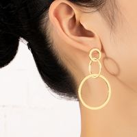 Mode Simple Couture Cercle Femme Une-paire Alliage Boucles D'oreilles main image 1