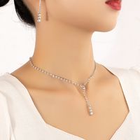 Mode Einfache Strass Blinkende Frauen Ethnischen Stil Legierung Halskette Ohrring Anzug main image 1