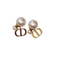 Women's Fashion Geometric Letter Silver Plated Earrings Plating Silver Plated Artificial Pearl Stud Earrings main image 6