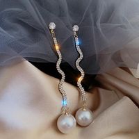 Pendientes Largos De Perlas Grandes Con Curva Geométrica Simple A La Moda Para Mujer main image 1
