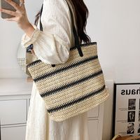 2022 New Fashion Casual Striped Straw Tote Shoulder Women's Woven Bag main image 3