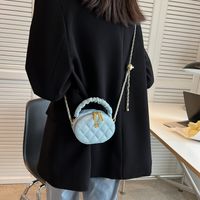 New Fashion Diamond Embroidery Thread Twist Lock Messenger Small Round Bag sku image 3