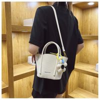 New Candy Color Lychee Pattern Portable Bucket Shoulder Bag main image 3