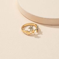 Cinco De Oro De Moda-anillo De Aleación De Diamantes De Imitación Con Incrustaciones De Estrellas main image 2