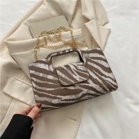 New Fashion Summer Stripes Shoulder Large Capacity Portable Messenger Bag sku image 6