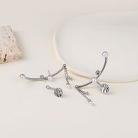 Fashion Simple Metal Pearl Long Chain Rhinestone Alloy Ear Jewelry main image 4