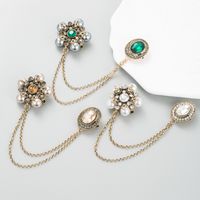 Fashion Creative Alloy Inlaid Pearl Rhinestone Brooch Corsage Accessories main image 2