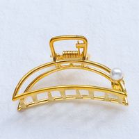 Fashion Simple Metal Inlay Pearl Barrettes Shell Shaped Hollowed-out Grip sku image 25