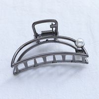 Fashion Simple Metal Inlay Pearl Barrettes Shell Shaped Hollowed-out Grip sku image 12