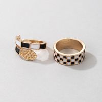 Simple Black White Square Snake-shaped Dripping Oil Ring Two-piece Set main image 3