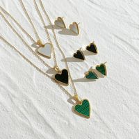 Collar Verde De Malaquita En Forma De Corazón De Cadena De Clavícula De Acero De Titanio Simple main image 2