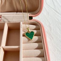 Collar Verde De Malaquita En Forma De Corazón De Cadena De Clavícula De Acero De Titanio Simple sku image 3