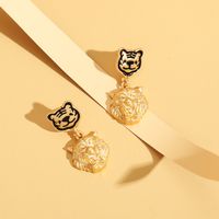 Fashion Alloy Dripping Oil Retro Two Tiger Earrings main image 4
