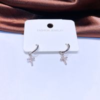 Fashion Zircon Micro Inlaid Cross Shape Ear Clip Small Copper Ear Ring Wholesale sku image 2