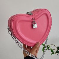 Summer New Fashion Heart Shape Chain Messenger Shoulder Bag main image 3