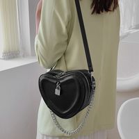 Summer New Fashion Heart Shape Chain Messenger Shoulder Bag sku image 4