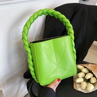 Spring And Summer New Fashion Solid Color Messenger Handbag main image 4