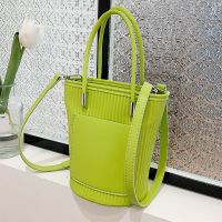 Summer New Fashion Messenger Bag Texture Portable Bucket Bag main image 2