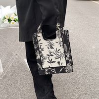 New Fashion Embroidery Portable Canvas Tote Bag Large Capacity Commuter Shoulder Bag main image 5