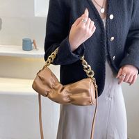 Korean Style Pleated Chain Messenger Shoulder Cylinder Women's Bag main image 2