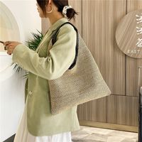 Lightweight Woven Beach Bag Fashion Hand-carrying Casual Large Capacity Shoulder Straw Bag main image 3