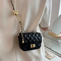 Candy Color Classic Style Pu Chain Bag Rhombic Embroidery Thread Women's Bag Wholesale main image 3
