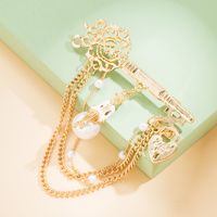 Fashion Baroque Alloy Vintage Chain Tassel Brooch Female Cute Pin Corsage Accessories main image 4