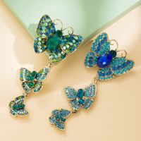 Fashion Butterfly Corsage Long Clothing Accessories Alloy Brooch Pin main image 1