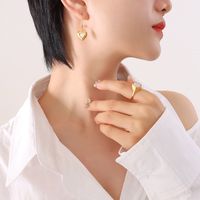 Korean Style Geometric C- Shaped Earrings Fashion Peach Heart Pendant Earrings main image 2