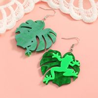 Fashion Frog Resin No Inlaid Earrings Ear Studs main image 2