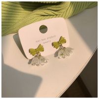 Spring New Elegant Pastoral Green Lily Stud Bow Earrings For Women main image 2