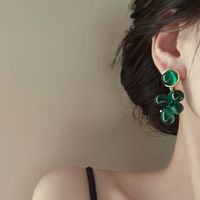 Retro Romantic Dark Green Grape Pendant Glaze Earrings Ear Studs Wholesale main image 3