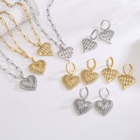Micro Inlaid Zircon Hollow Heart Shaped Necklace Earrings Set Ornament main image 1
